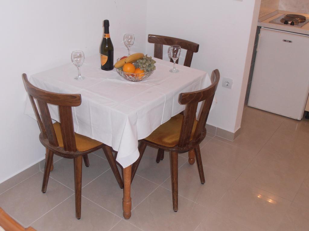 Apartment Villa Besker Makarska Quarto foto